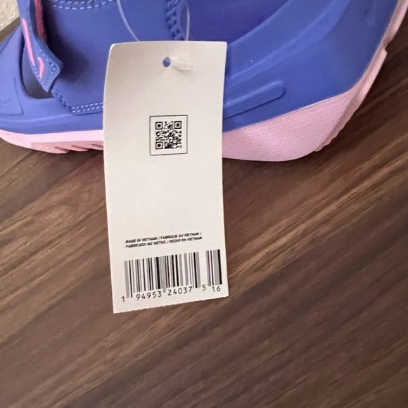 NWB NWT Nike Playscape (GS) Big Kids' Sandals Sapphire-Sunset Pulse - Picture 10 of 11